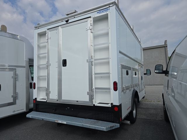 2025 GMC Savana 3500 Photo in Staunton, VA 24401