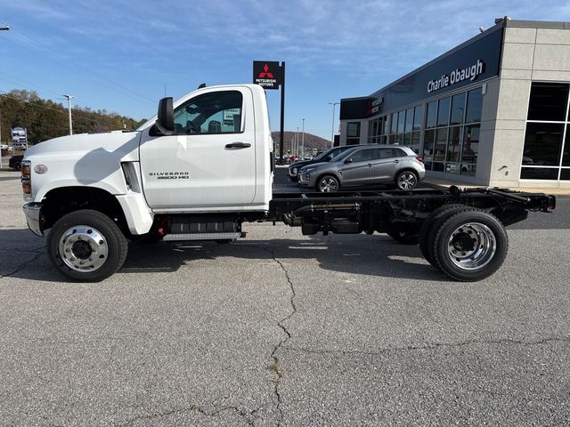 2023 Chevrolet Silverado 6500HD Photo in Staunton, VA 24401