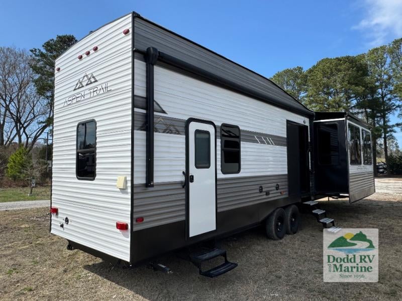 Pre-Owned 2024 Dutchmen RV 390LOFT - photo - 4