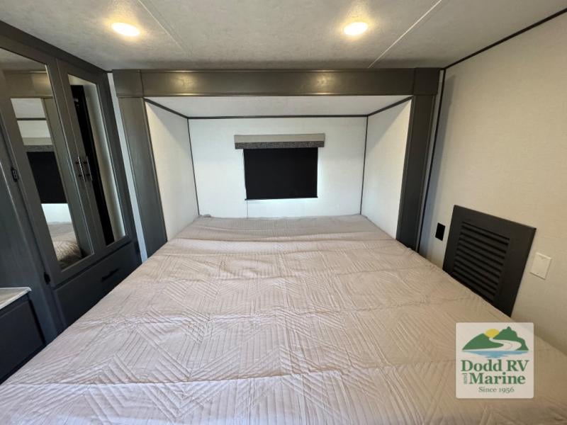 Pre-Owned 2024 Dutchmen RV 390LOFT - photo - 35
