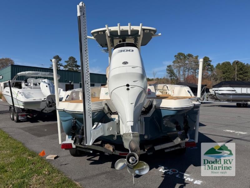 Pre-Owned 2024 Stingray 236 - photo - 38