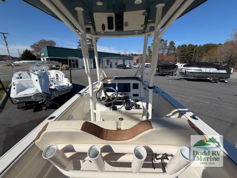 Pre-Owned 2024 Stingray 236 - photo - 7
