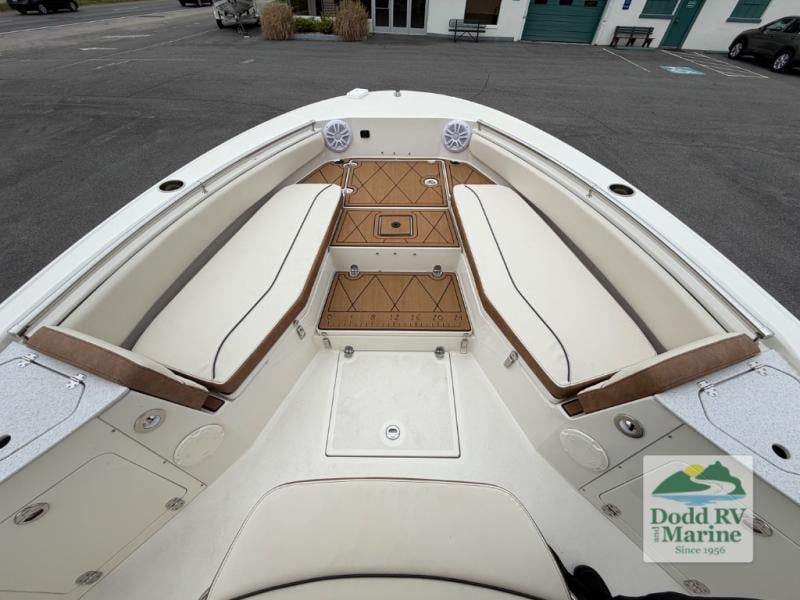 Pre-Owned 2024 Stingray 236 - photo - 28