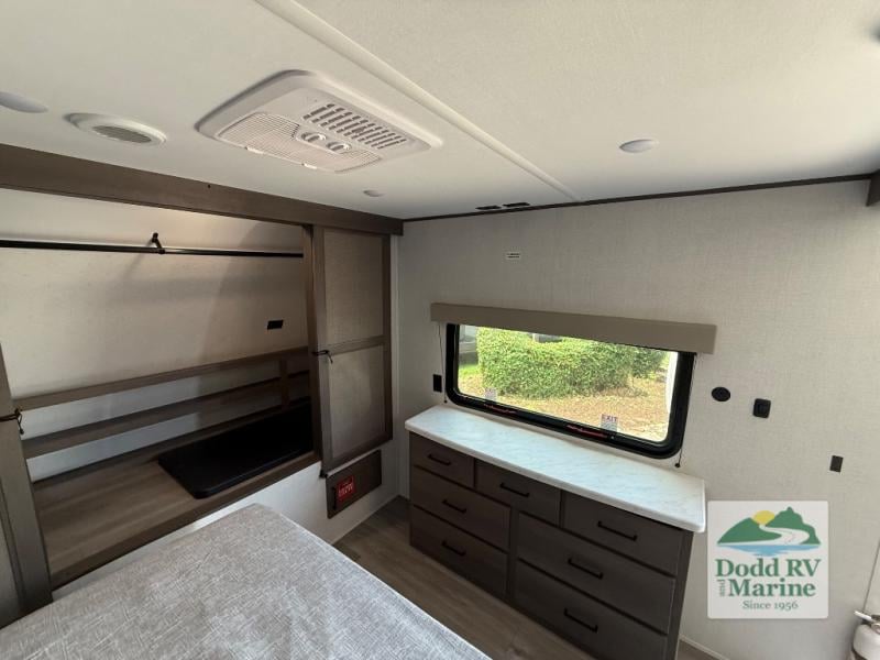New 2026 Grand Design 335BHT - photo - 17