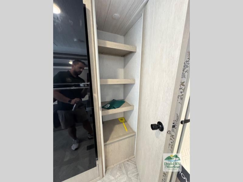 Pre-Owned 2023 Forest River RV 29VBUD - photo - 16