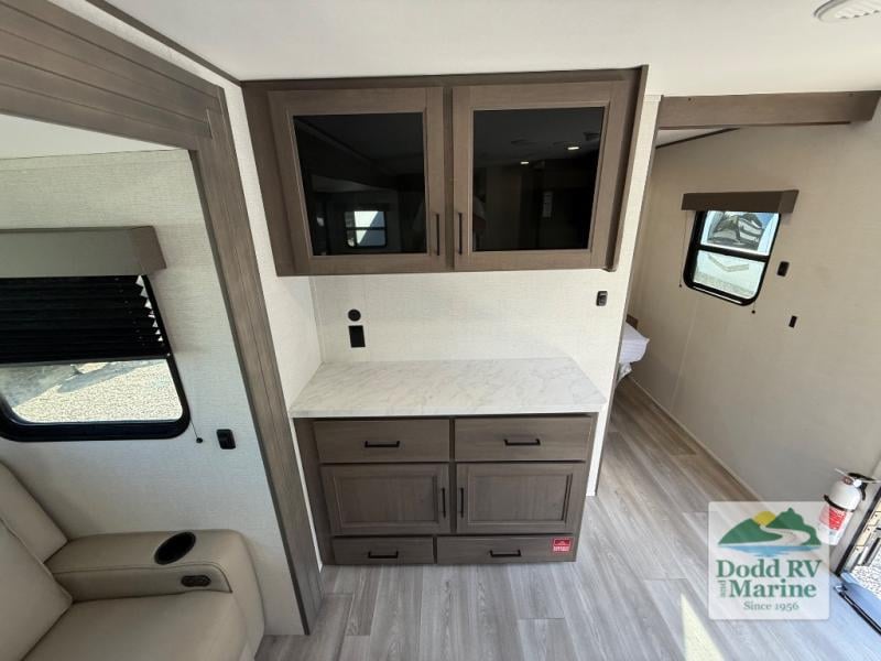 New 2026 Grand Design 325BHT - photo - 9