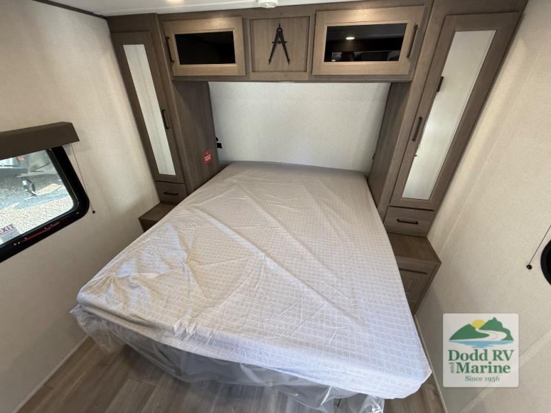 New 2026 Grand Design 325BHT - photo - 21