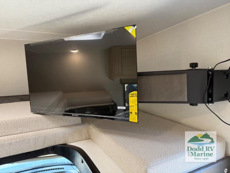 New 2026 Coachmen RV 210RSS Chevy 3500 - photo - 16