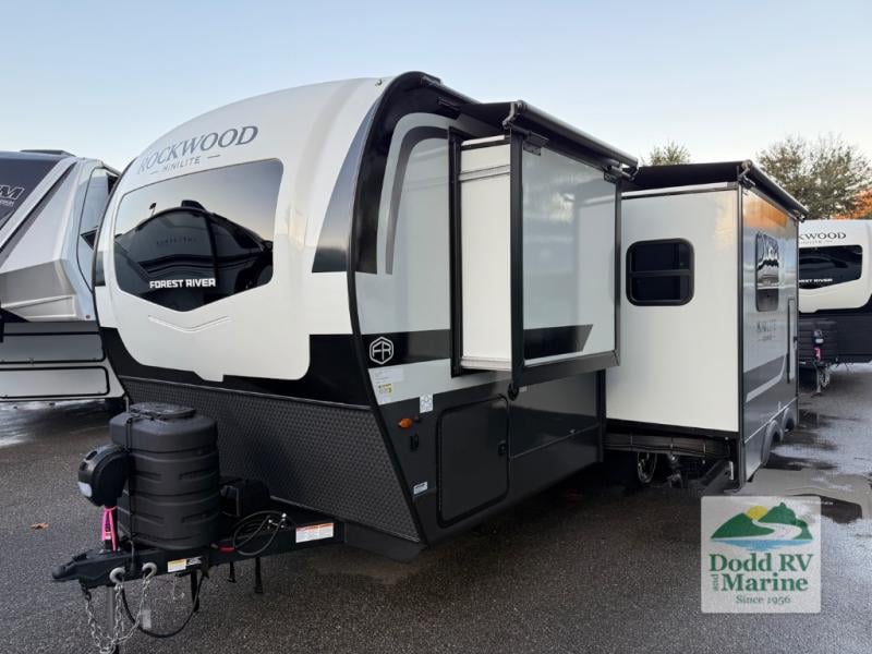 New 2026 Forest River RV 2513S - photo - 1