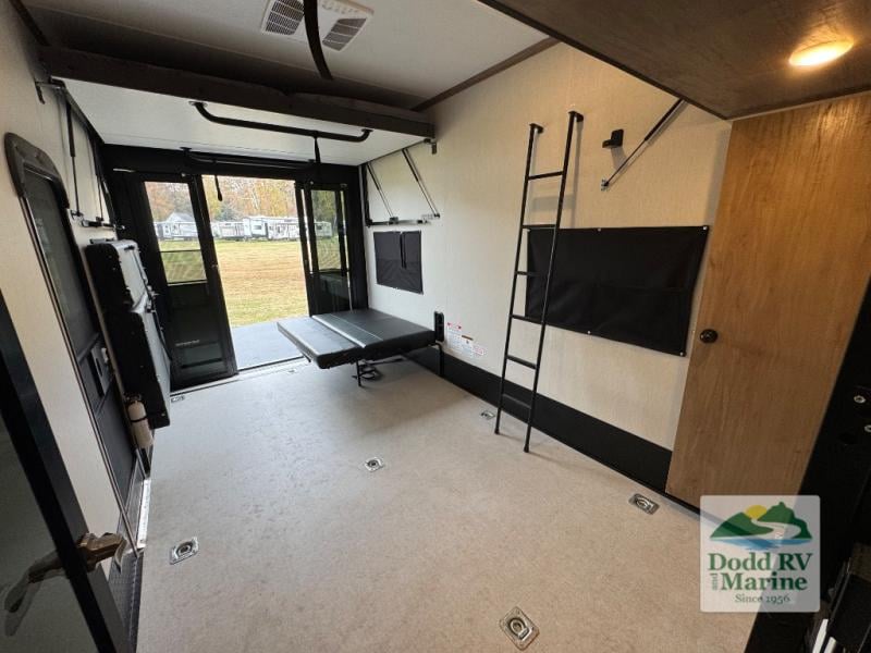 Pre-Owned 2024 Forest River RV VGF383G2 - photo - 40