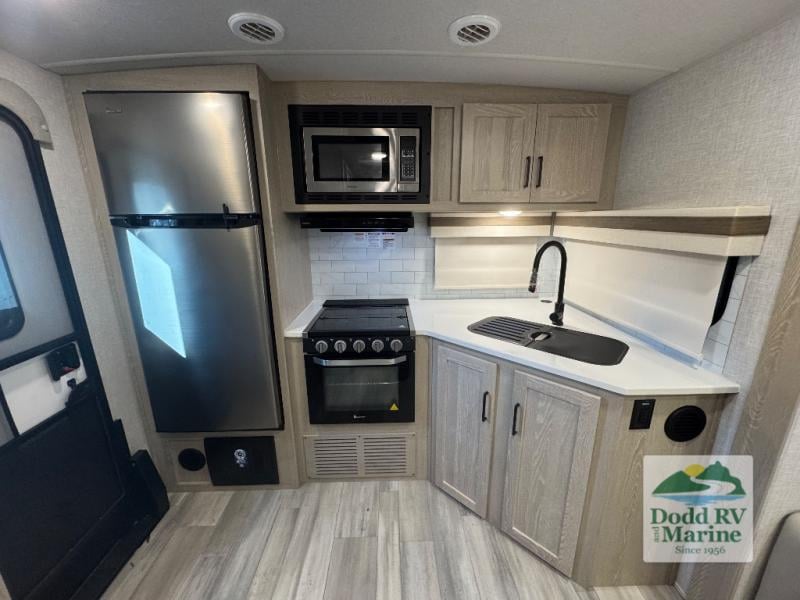 Pre-Owned 2023 Forest River RV 2614BS - photo - 8