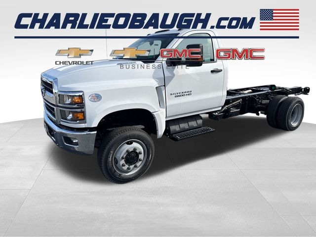 2024 Chevrolet Silverado 5500HD Photo in Staunton, VA 24401