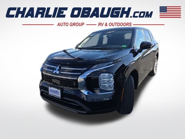 2025 Mitsubishi Outlander Photo in Staunton, VA 24401