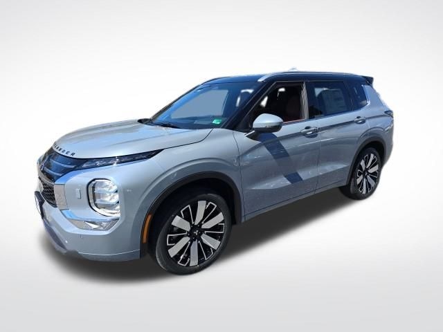 2025 Mitsubishi Outlander Photo in Staunton, VA 24401