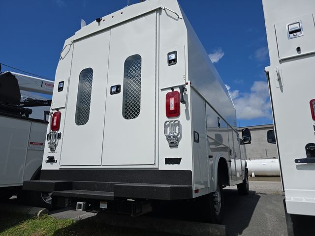 2025 Chevrolet Express 3500 Photo in Staunton, VA 24401