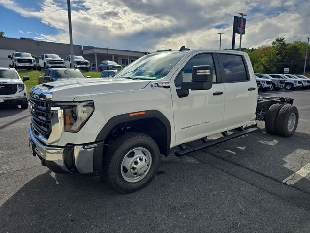 2026 GMC Sierra 3500HD Photo in Staunton, VA 24401