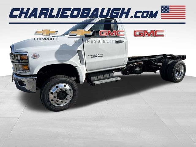 2023 Chevrolet Silverado 6500HD Photo in Staunton, VA 24401