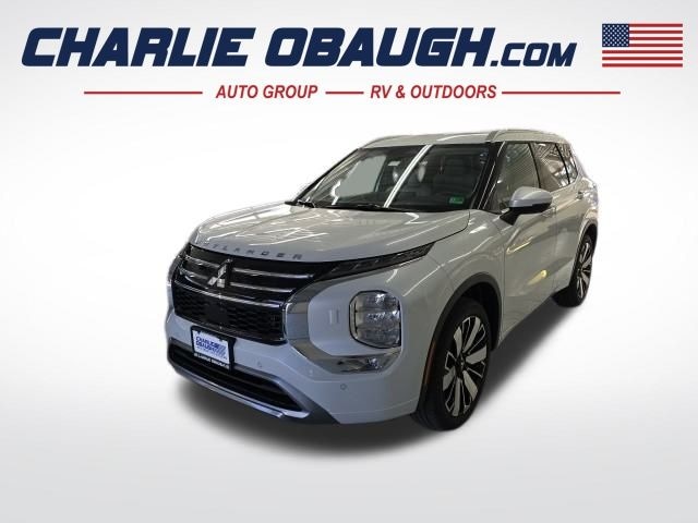 2025 Mitsubishi Outlander Photo in Staunton, VA 24401