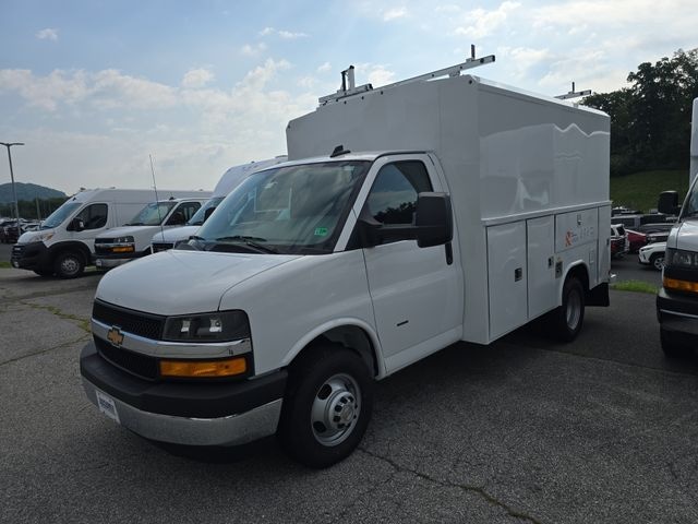 2025 Chevrolet Express 3500 Photo in Staunton, VA 24401