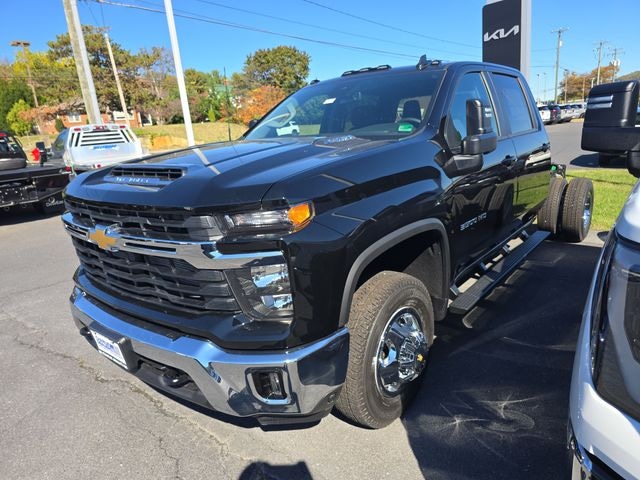 2026 Chevrolet Silverado 3500HD Photo in Staunton, VA 24401