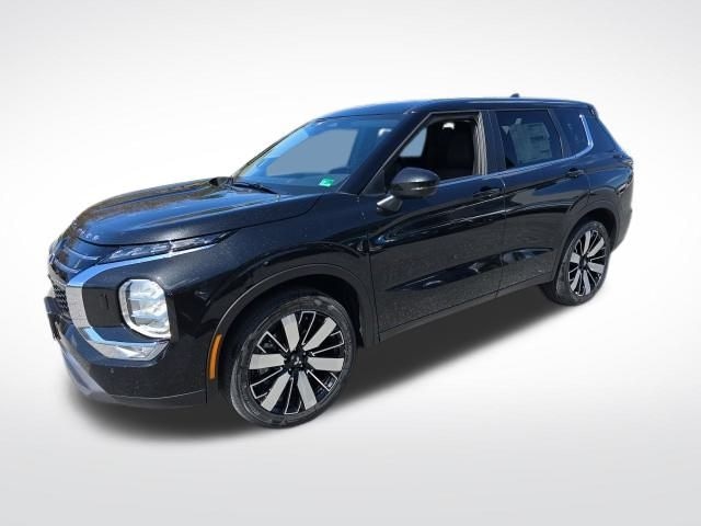 2025 Mitsubishi Outlander Photo in Staunton, VA 24401