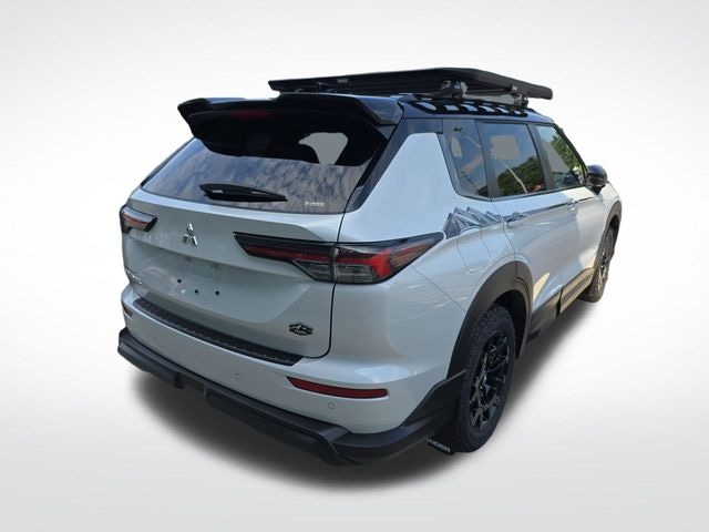 2025 Mitsubishi Outlander Photo in Staunton, VA 24401